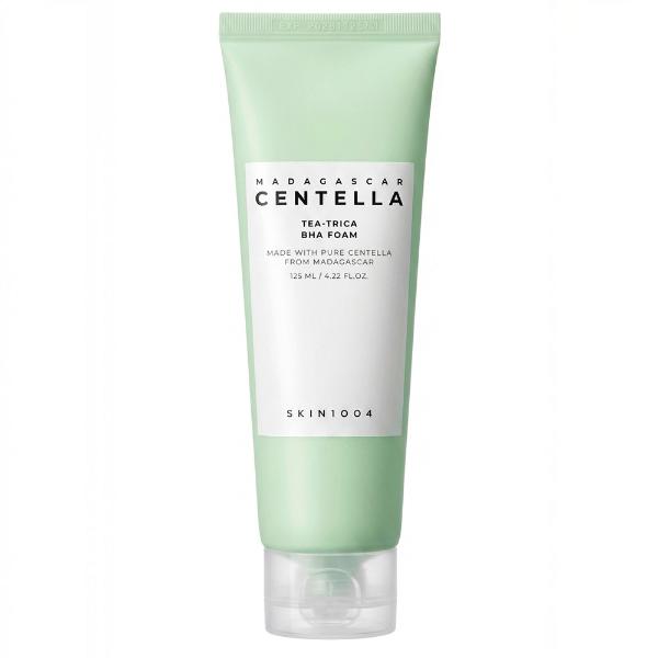 Противовоспалительная пенка для умывания SKIN1004 Madagascar Centella Tea Trica BHA Foam 125 мл