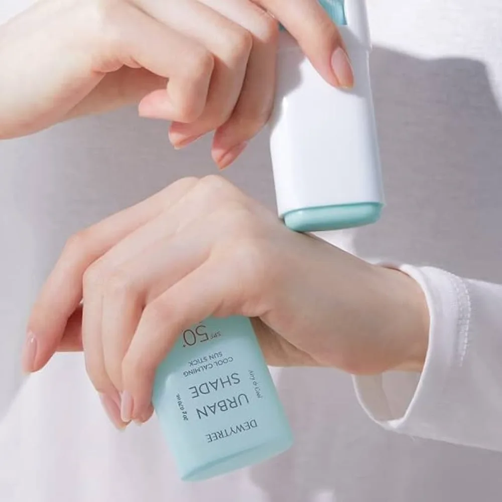 Солнцезащитный стик Dewytree Urban Shade Cool Calming Sun Stick SPF50+ РА++++ 20 г