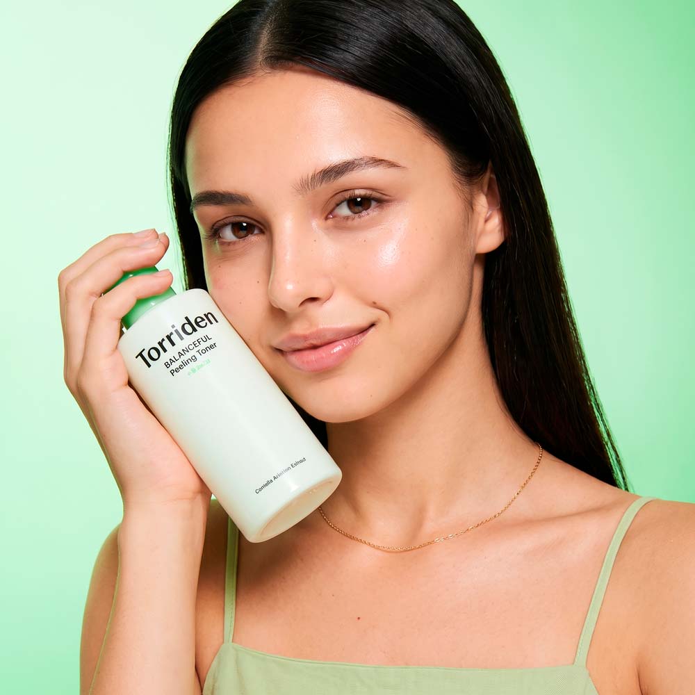 Пилинг-тонер для лица с 5 видами кислот Torriden Balanceful Peeling Toner 250 мл