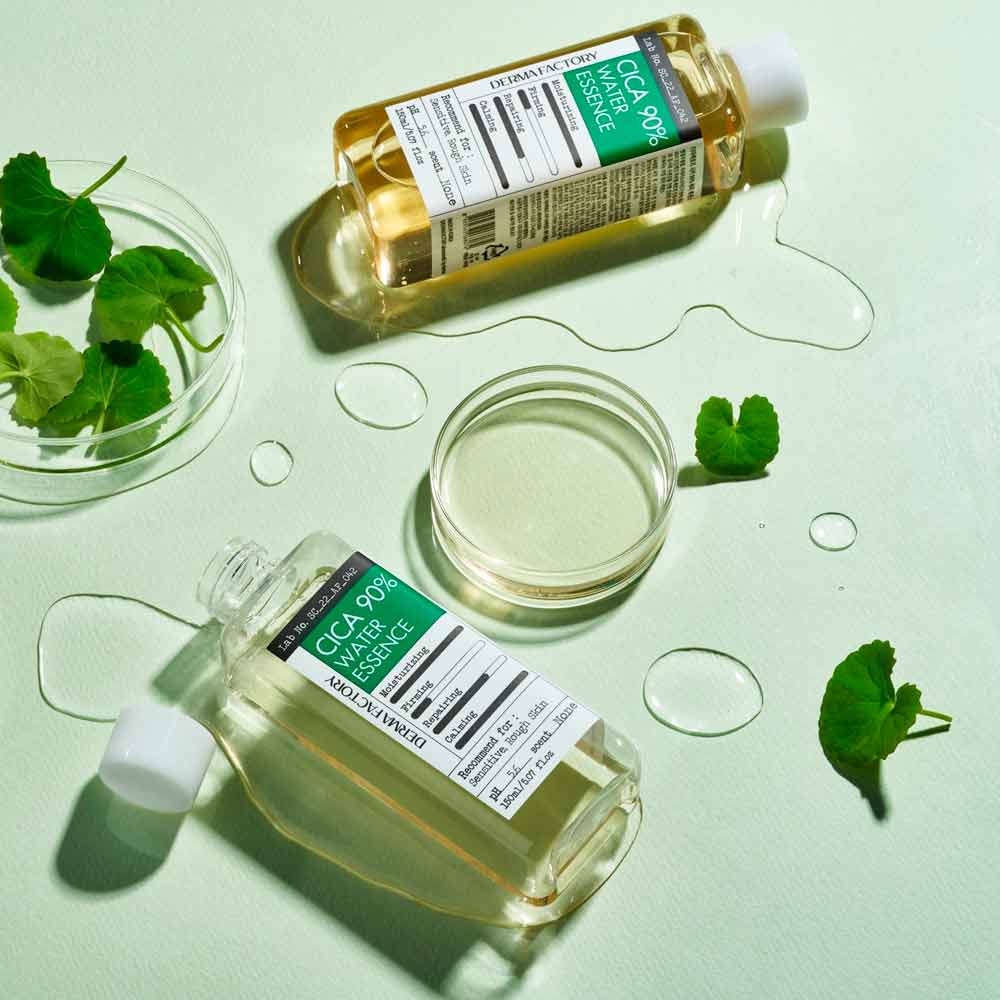 Успокаивающее средство-тонер для лица с центеллой Derma Factory Cica 90% Water Essence 150 мл