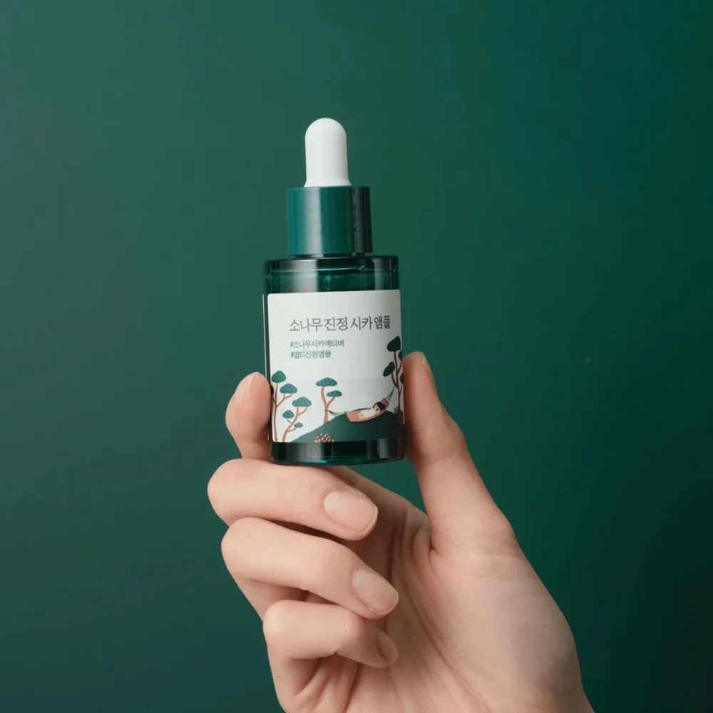 Ампульная сыворотка для лица с экстрактами сосны и центеллы Round Lab Pine Calming Cica Ampoule 30 мл