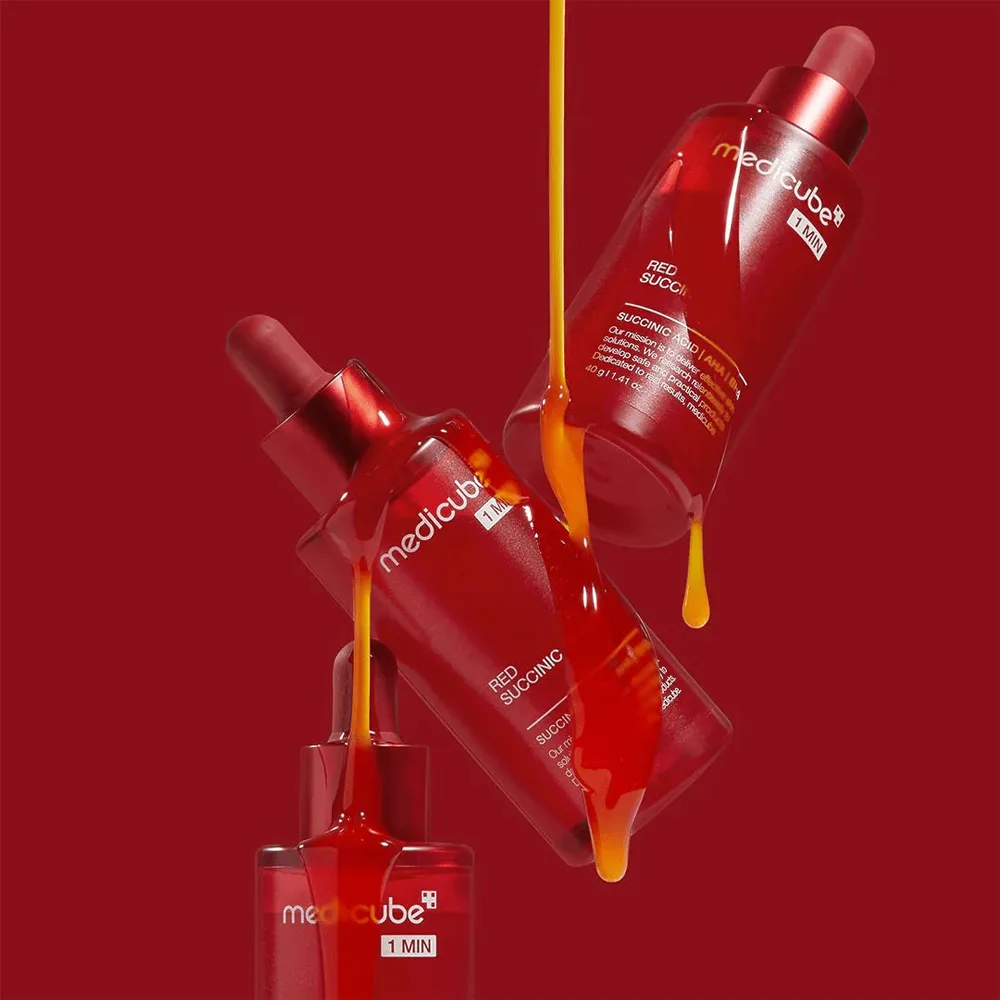 Пилинг сыворотка от воспалений и для обновления кожи с янтарной кислотой Medicube Red Acne Succinic Acid Peel 40 г