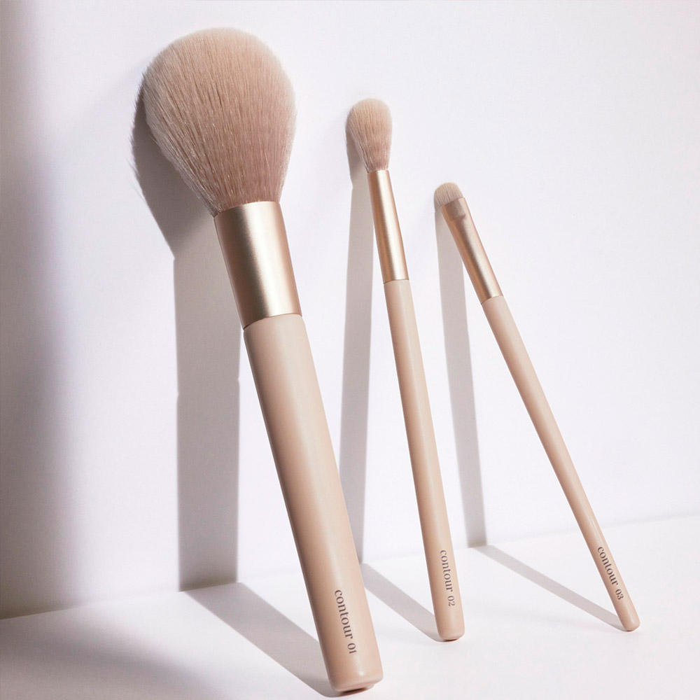 Кисть для растушевки теней и подчеркивания акцентов макияжа Etude House Contour Powder Brush 02 Face 1 шт