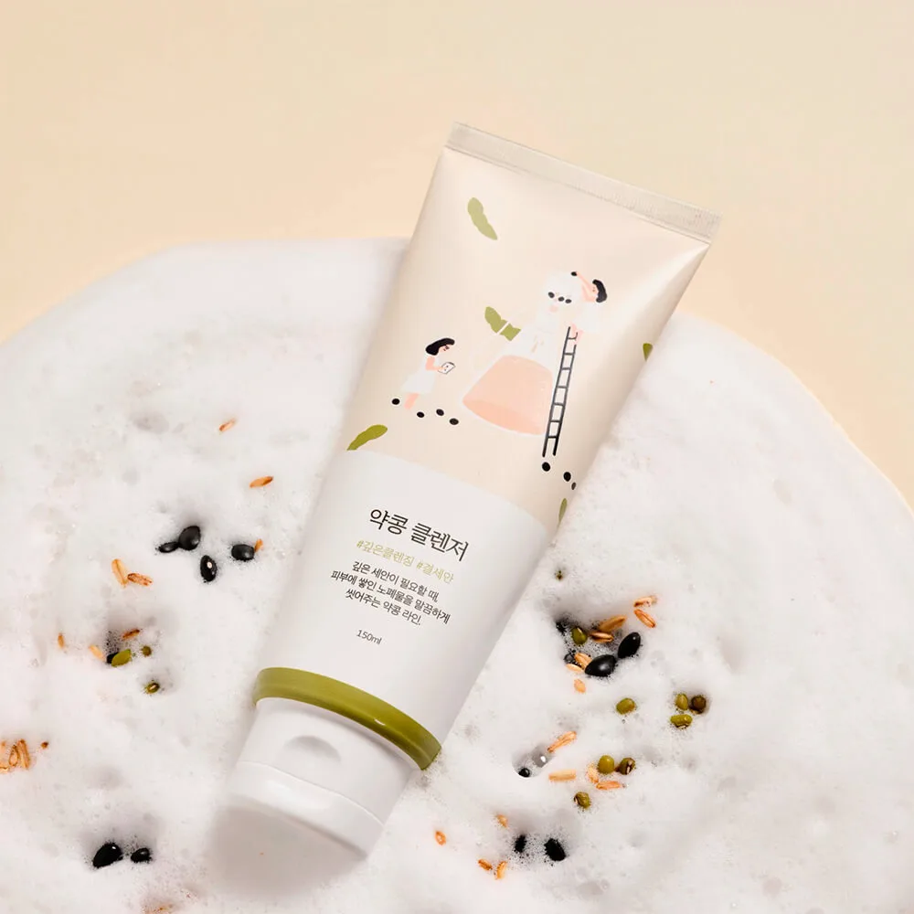 Смягчающая пенка-скраб для умывания с экстрактом соевых бобов Round Lab Soybean Cleanser 150 мл